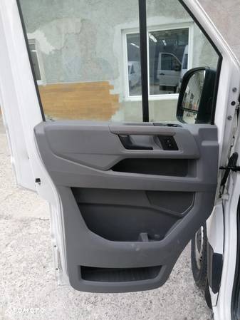 Volkswagen Crafter - 11