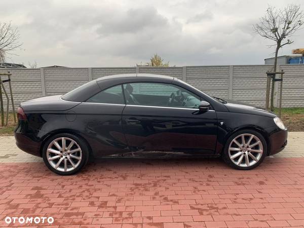 Volkswagen Eos 2.0 TDI DPF BlueMotion Technology Exclusive - 4