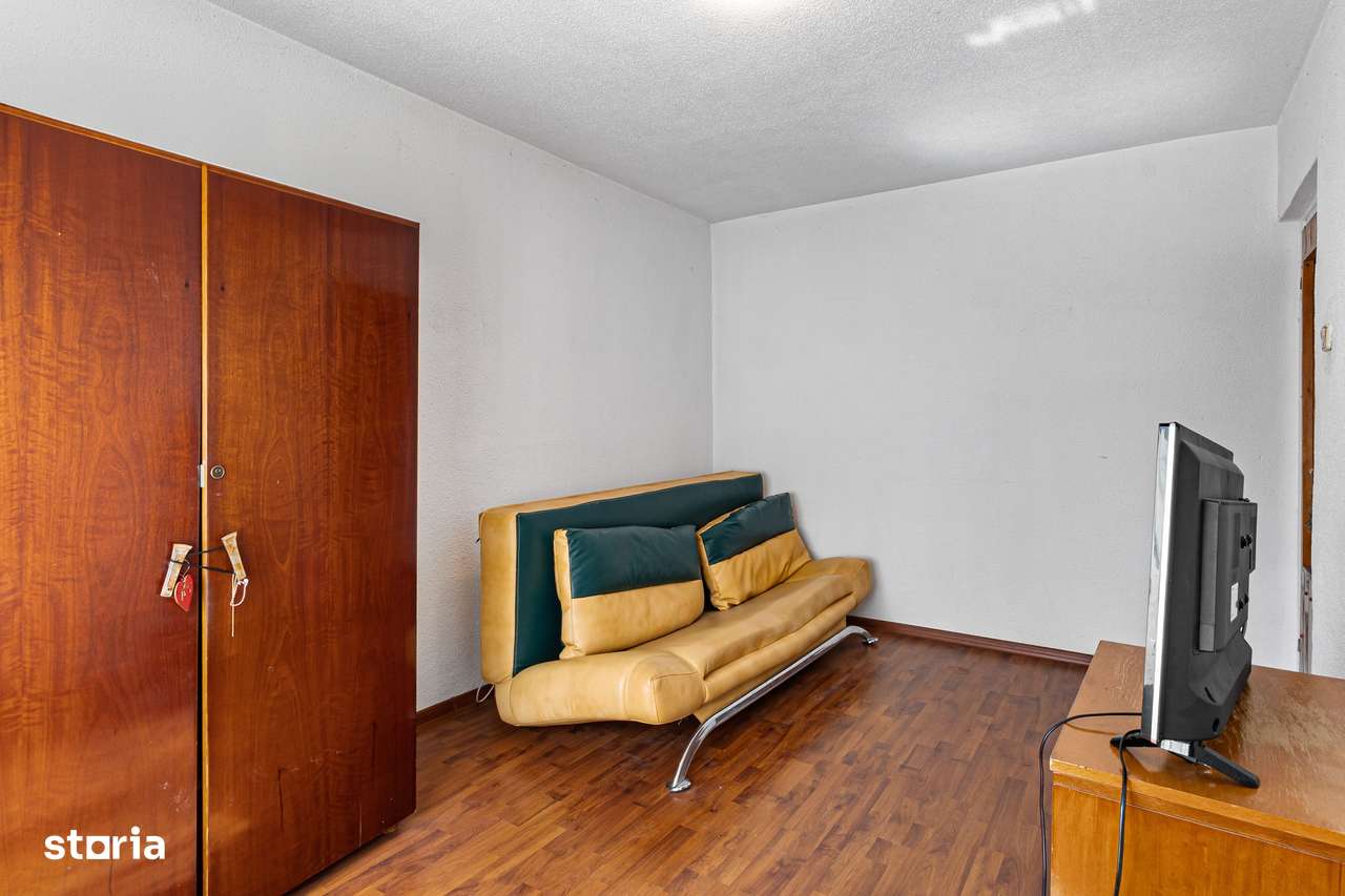 Vânzare apartament 3 camere Brașov, strada Sitarului-9