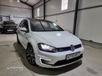 Volkswagen Golf - 1