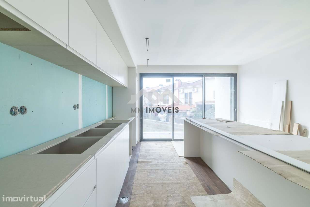 Moradia T4 | Valongo | Piscina | Parque Infantil | Box | Luxo - Grande imagem: 5/40