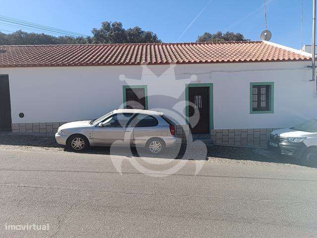 Moradia T3 na Encosta de Monsaraz com Quintal-1