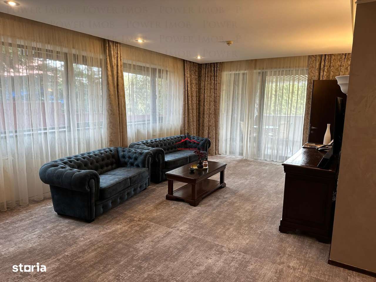 HOTEL ALPIN - Vanzare apartament cu 3 camere in Poiana Brasov - Imagine principală: 3/10
