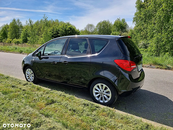 Opel Meriva - 12