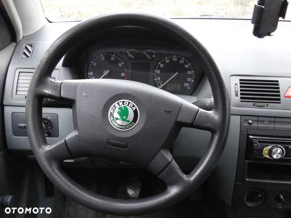 Skoda Fabia 1.2 HTP Classic - 10