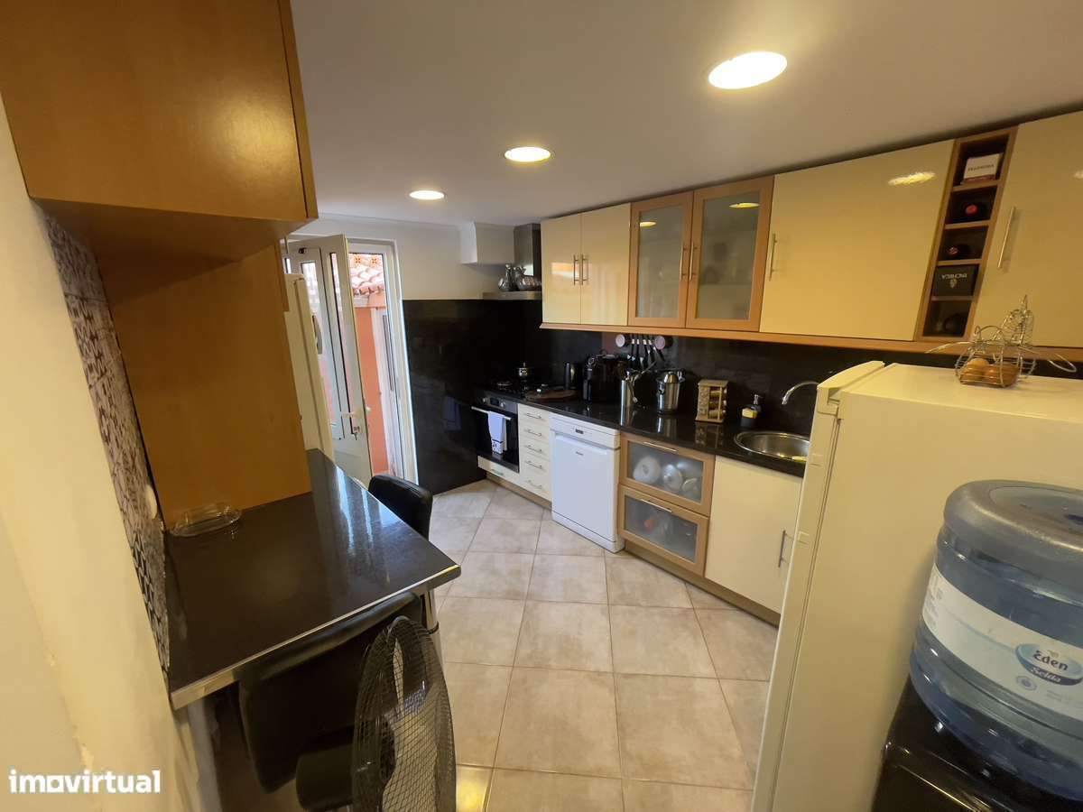 EXCLUSIVO EM CASCAIS |  T3 +1 anexo EM MANIQUE DE BAIXO.-3