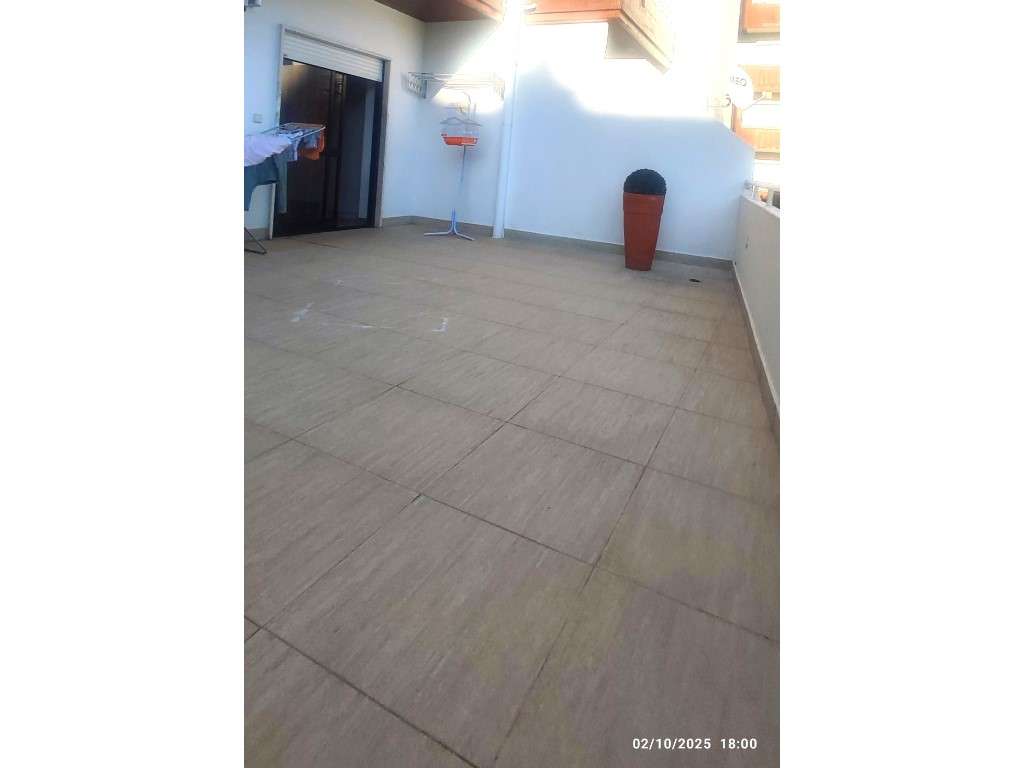 Apartamento T3 remodelado no centro da cidade de Ourém-28