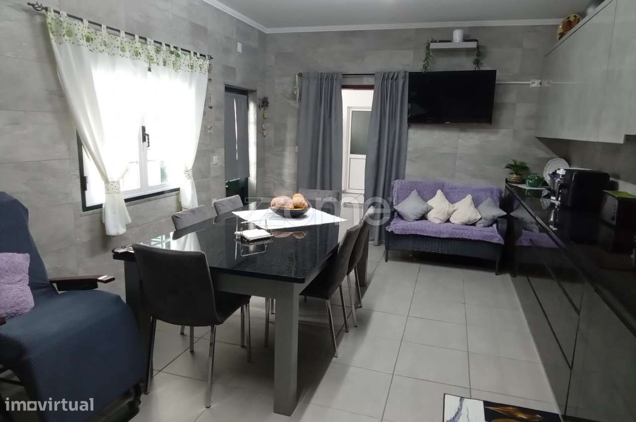 Moradia com 3 frações independentes habitacionais-34