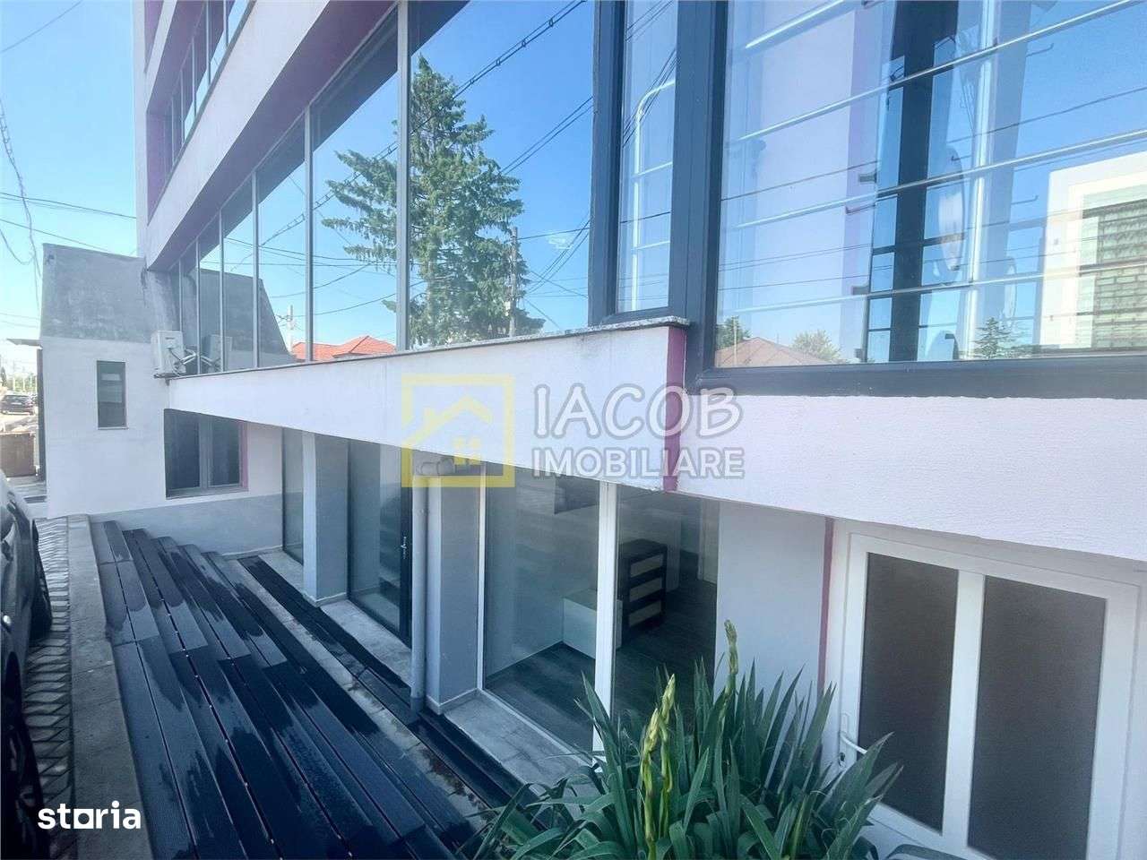 Spatiu amenajat pentru functionalitate multipla, se inchiriaza partial - Imagine principală: 2/12