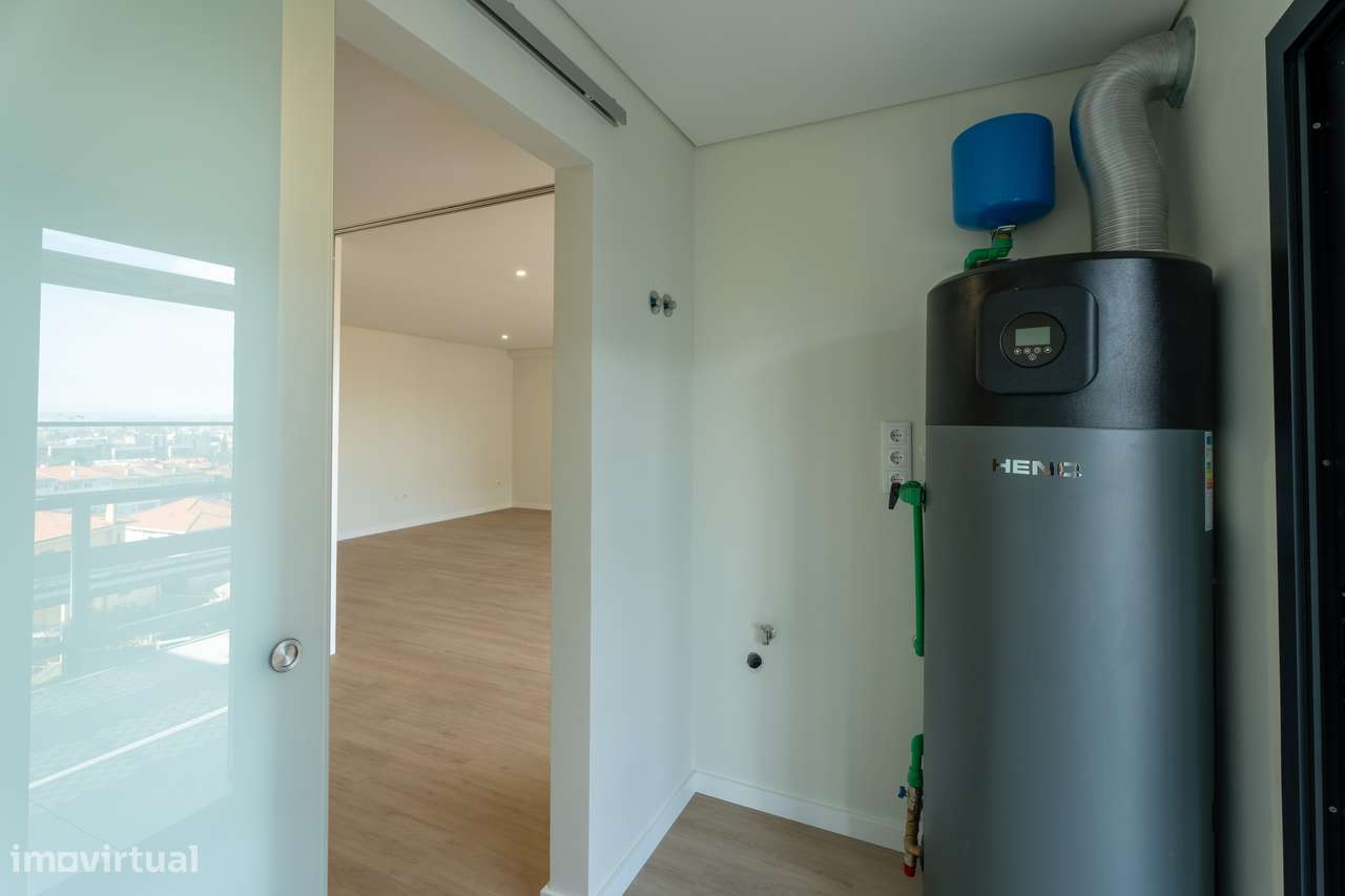 Apartamento T3 com 140 m2 mais 16m2 de varanda e garagem-11