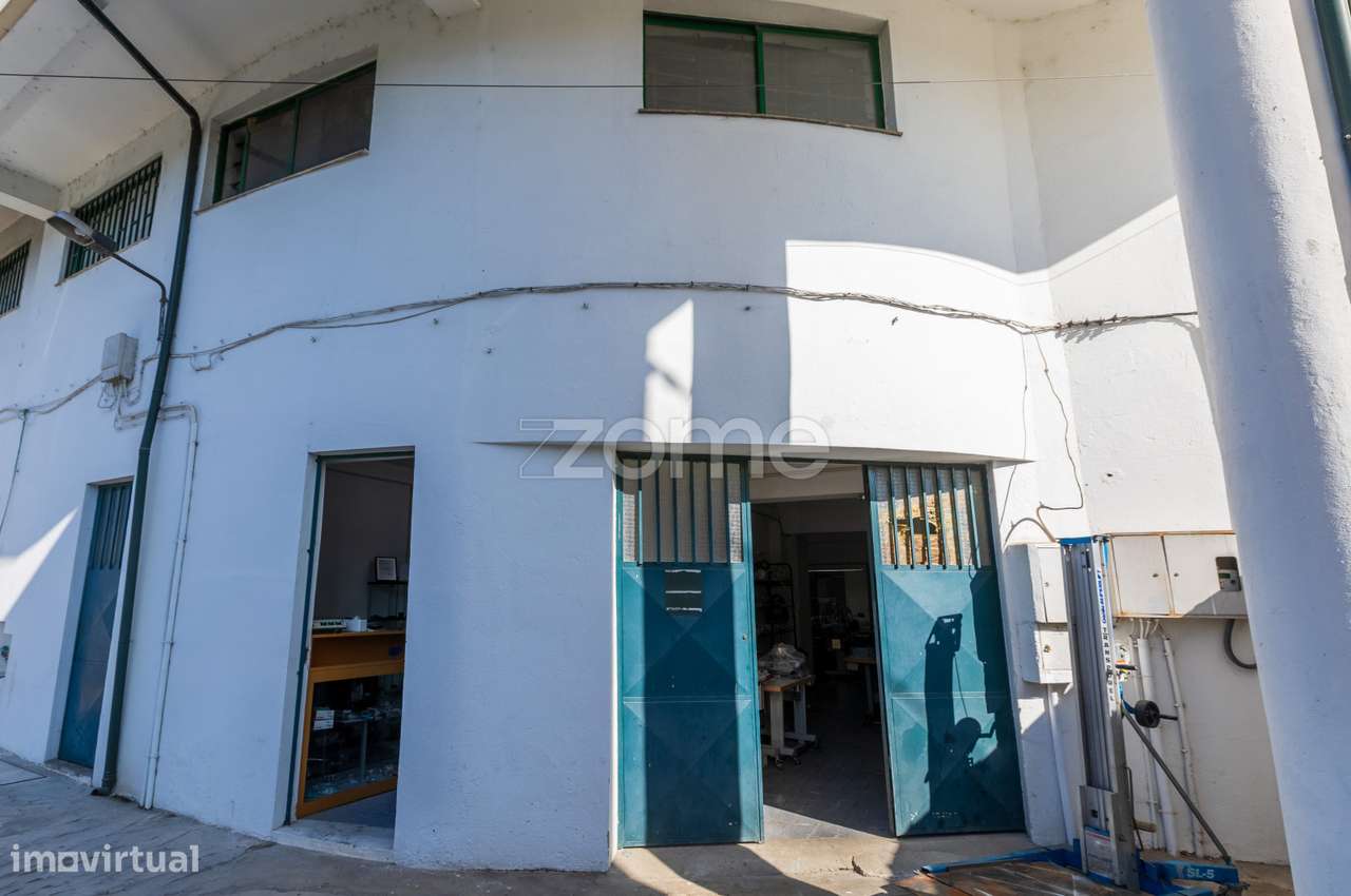 Armazém com 120 m2 em Caldelas, Guimarães - Grande imagem: 3/14