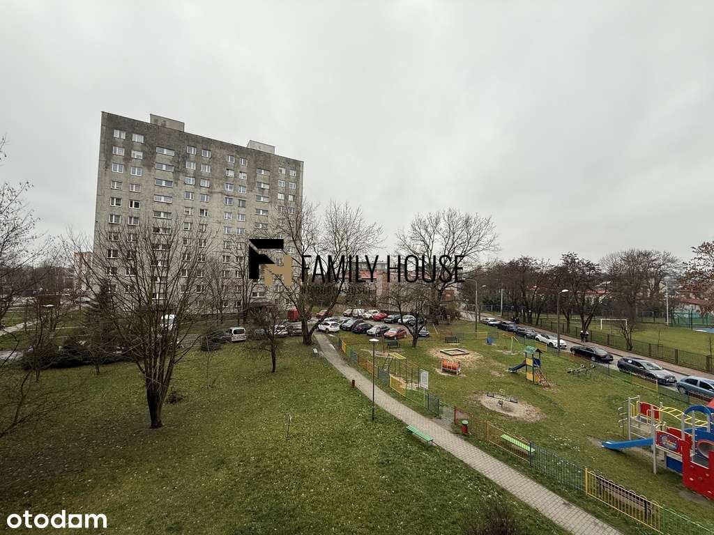 Ustawna kawalerka z loggią - II piętro-7