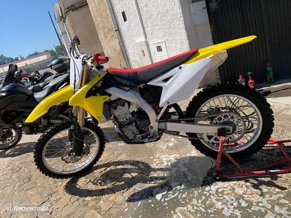 Suzuki RMZ 450 i.e. 4 Tempos - 3