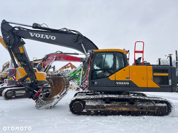 Volvo EC220EL 2 łyżki system 3D Leica ROTOTILT podwozie 90% - 2