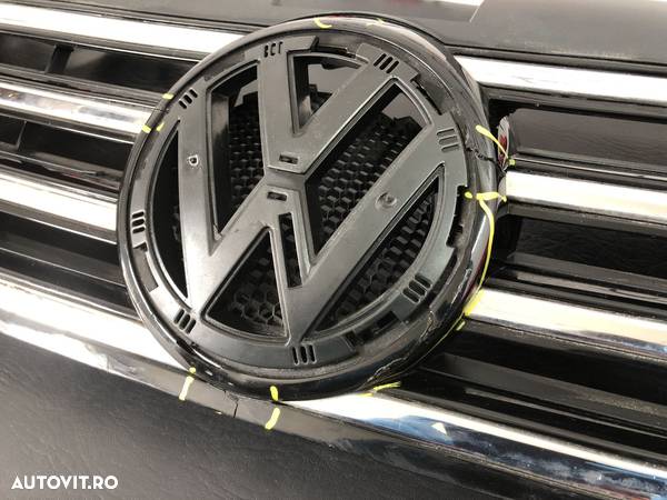 Grila radiator cu emblema VW Passat B7 R-Line 2.0TDI - 2