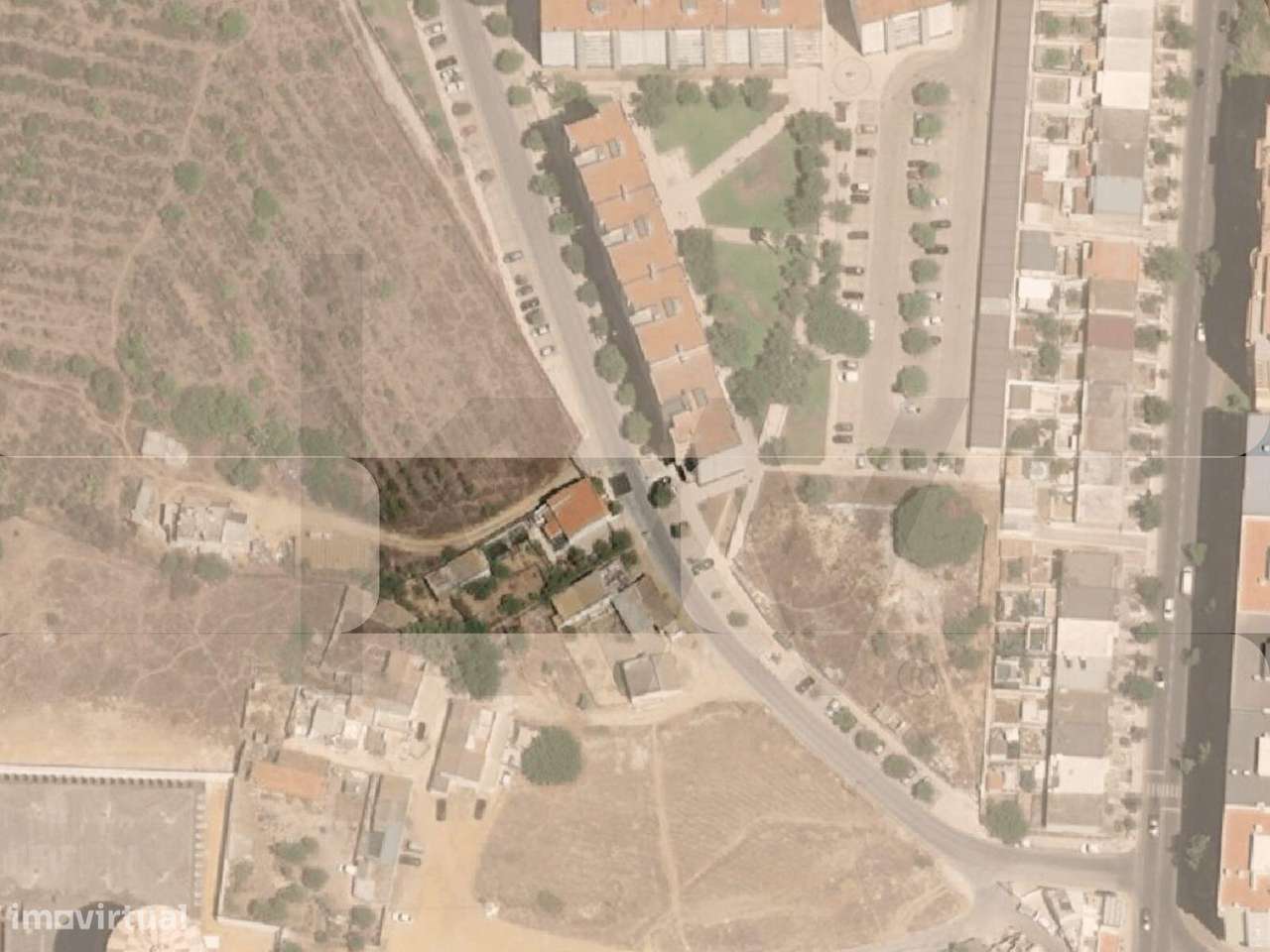 Terreno Urbano 750 m2 com Projeto Aprovado no PDM | Lejana de Cima, Fa - Grande imagem: 2/16