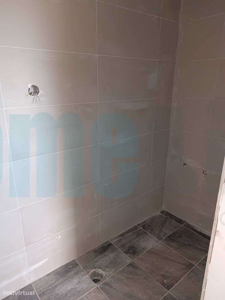 Prédio Rés do Chão | 2 Moradias Independentes | Pinheiro de Loures-17