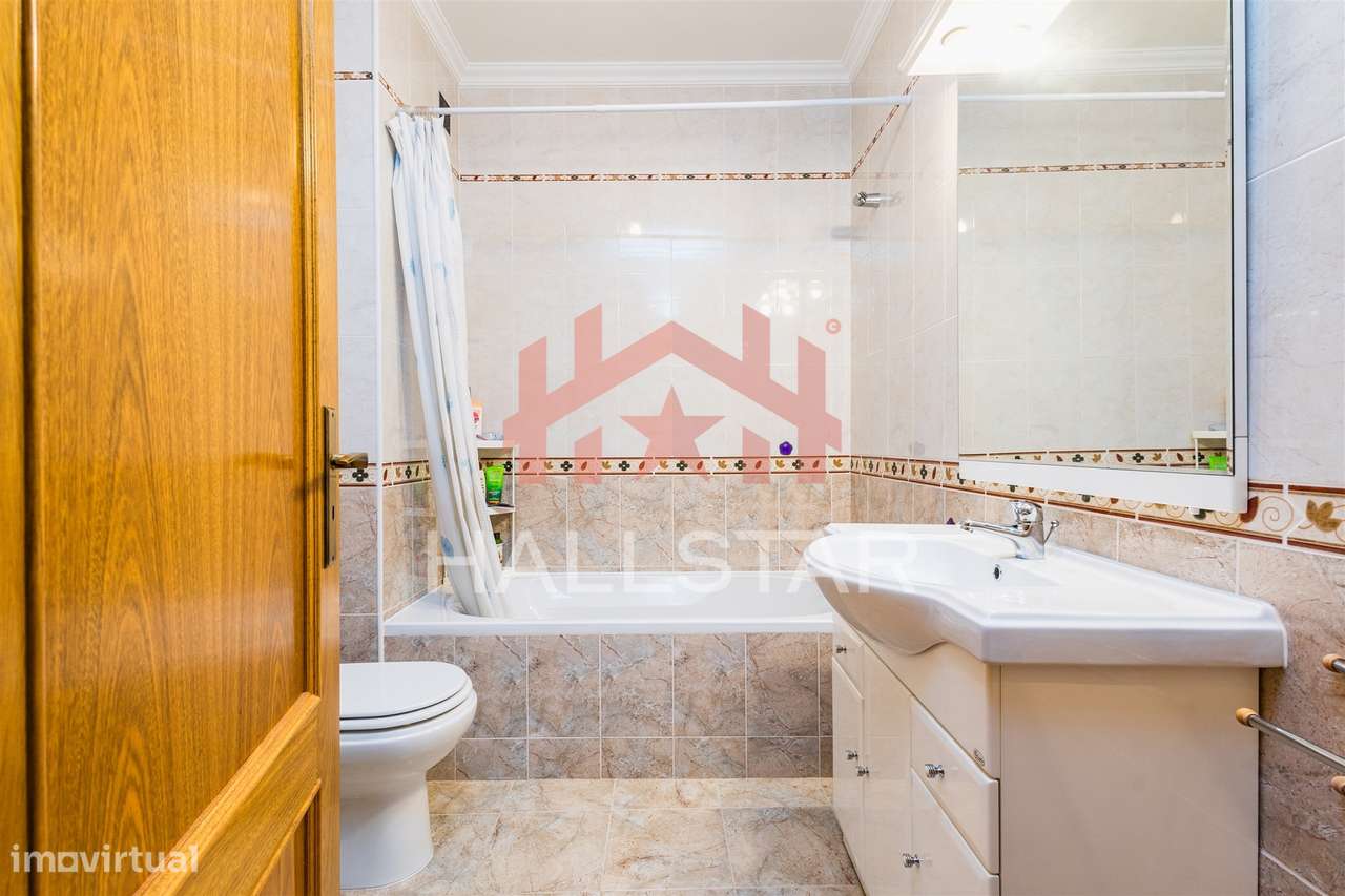 Apartamento T2 / Vistas Desafogadas / Nazaré - Grande imagem: 5/26