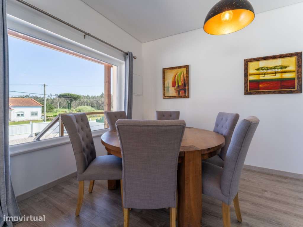 Moradia T3 com Terraço e Churrasqueira no Nadadouro-22