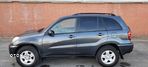 Toyota RAV4 2.0 D-4D 4x4 - 24