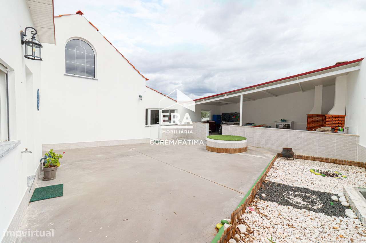 Moradia isolada T3+1-34