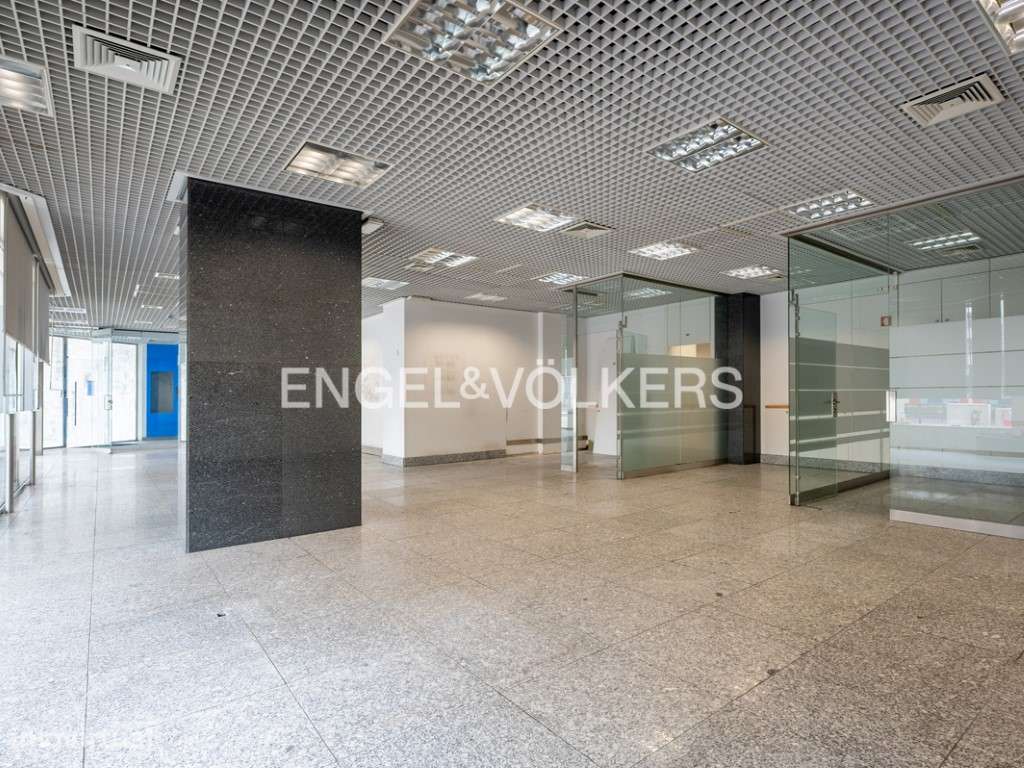 Espaço Comercial c/ vitrine no Areeiro - Grande imagem: 4/26