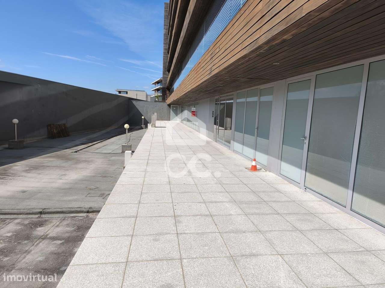 Loja em Urgezes - Guimarães - Grande imagem: 2/4