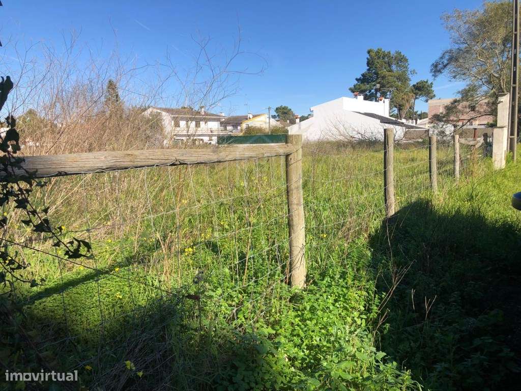 Excelente Lote com 2520m2 na Aroeira-16