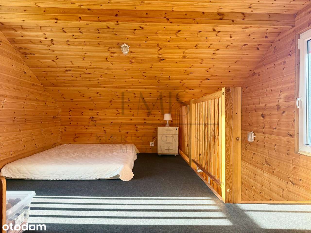 Zadbana działka ROD z wyposażonym domem rekreacyjnym-6