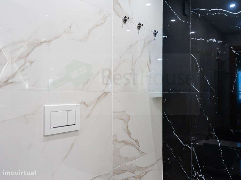 T3 Queluz com Terraço , garagem e suite.-27