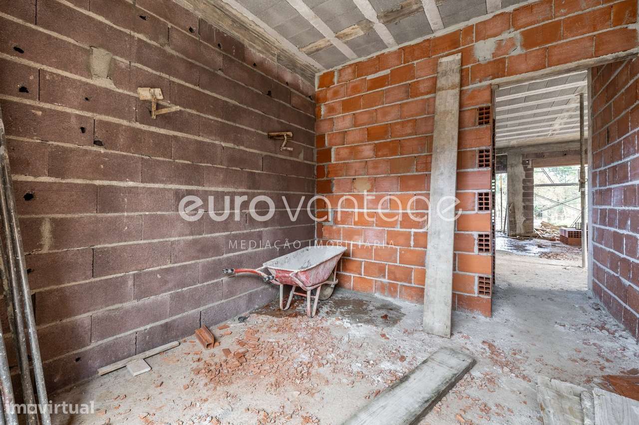 Moradia T3+1 às portas da cidade de Leiria-5