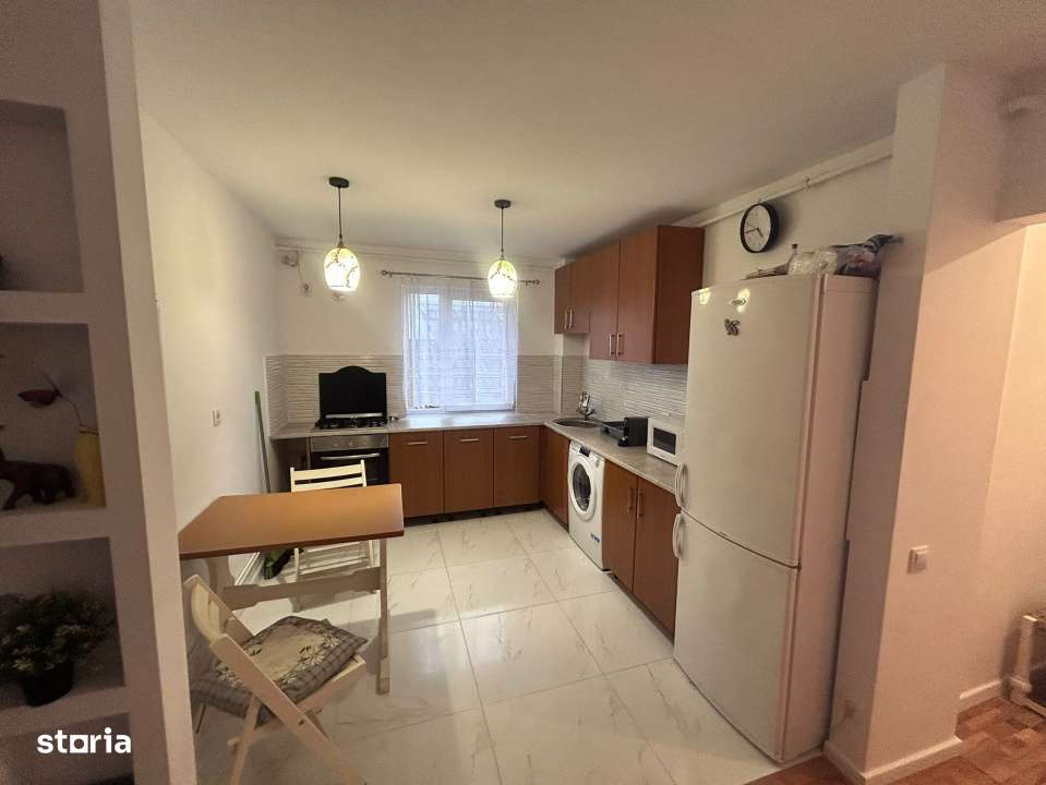 Vanzare-Apartament cu 2 camere, cu suprafata de 56 mp utili. - Imagine principală: 4/9