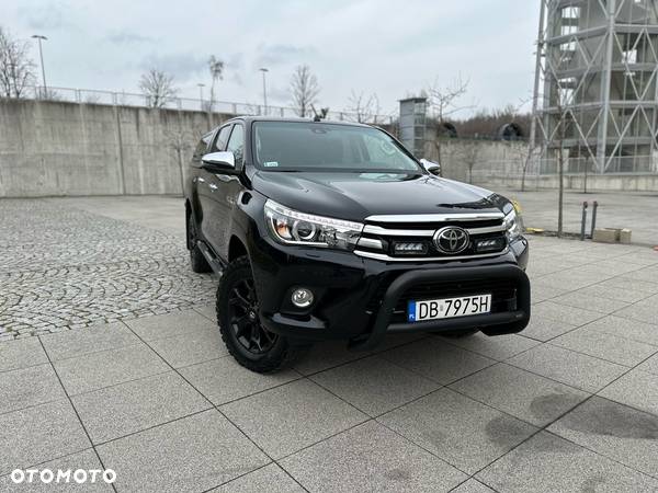 Toyota Hilux 2.4 D-4D Double Cab SR5 4x4 - 1