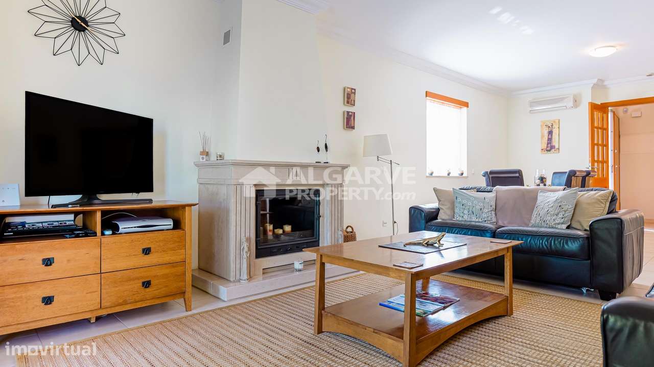 Apartamento T2 de Canto, no Rés do Chão com Vistas para o Golfe | Mill-5