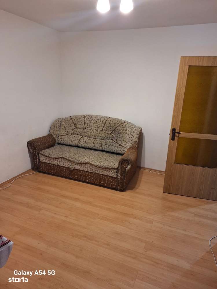 Garsoniera 40 MP Doina Sec 5 - Imagine principală: 5/18