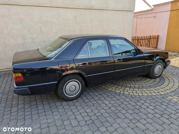 Mercedes-Benz W124 (1984-1993) - 7