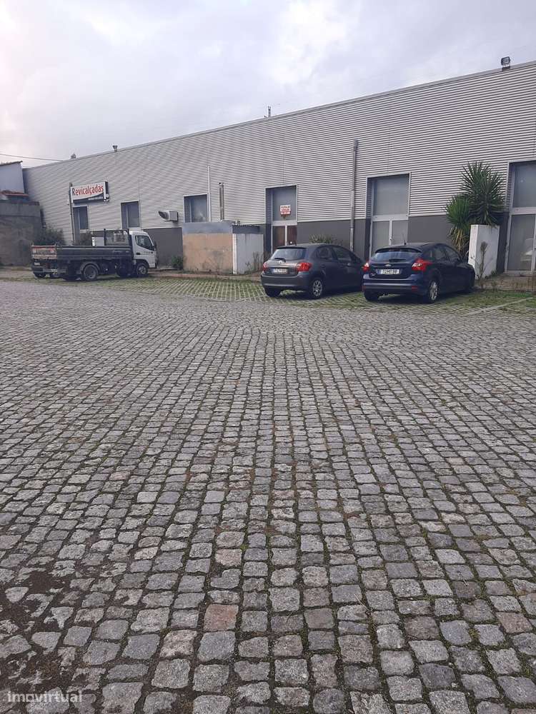 Arrenda armazém zona industrial de Oldrões Penafiel - Grande imagem: 5/18