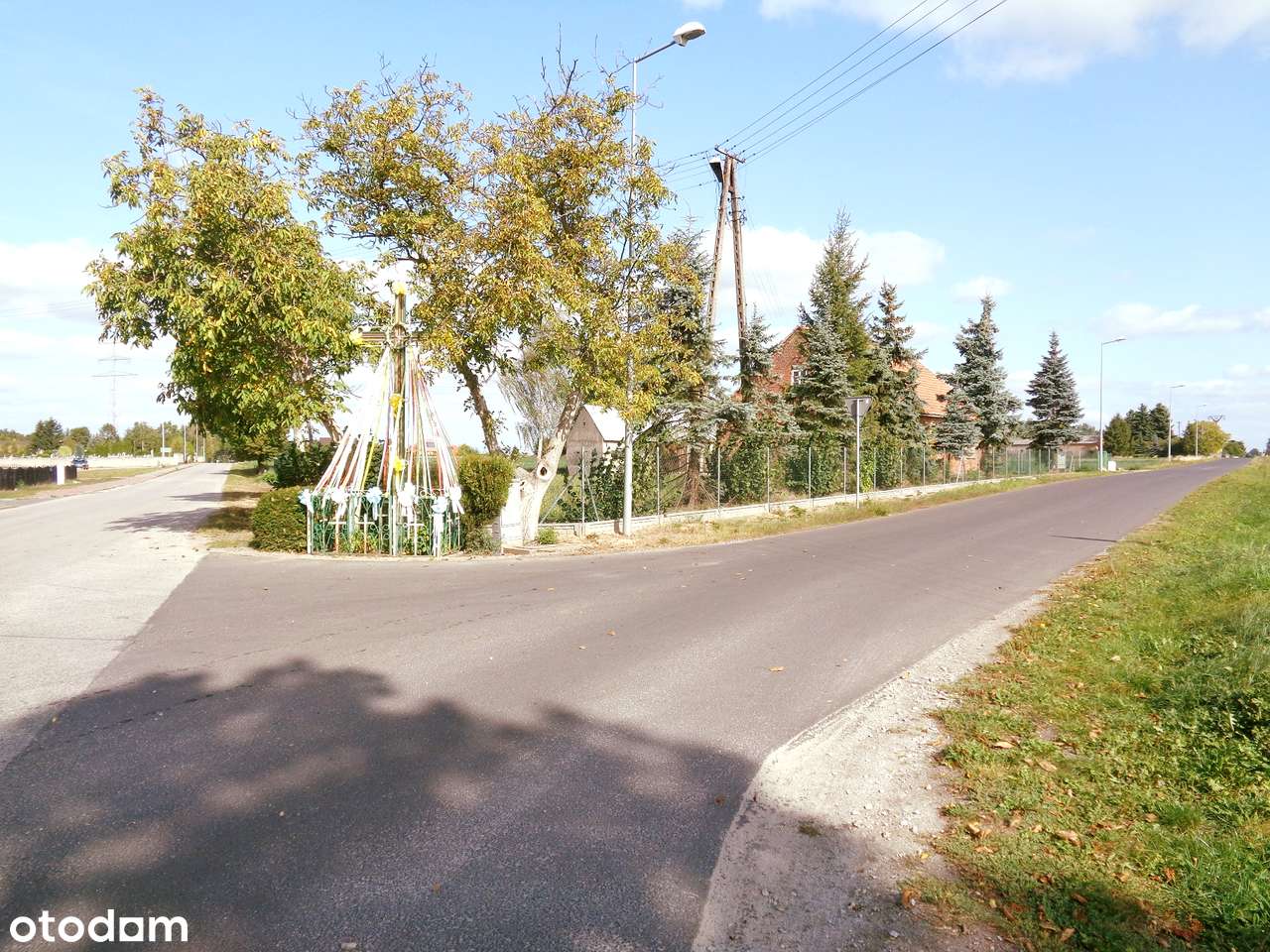 Gmina Ślesin – Dom w sąsiedztwie jeziora-5