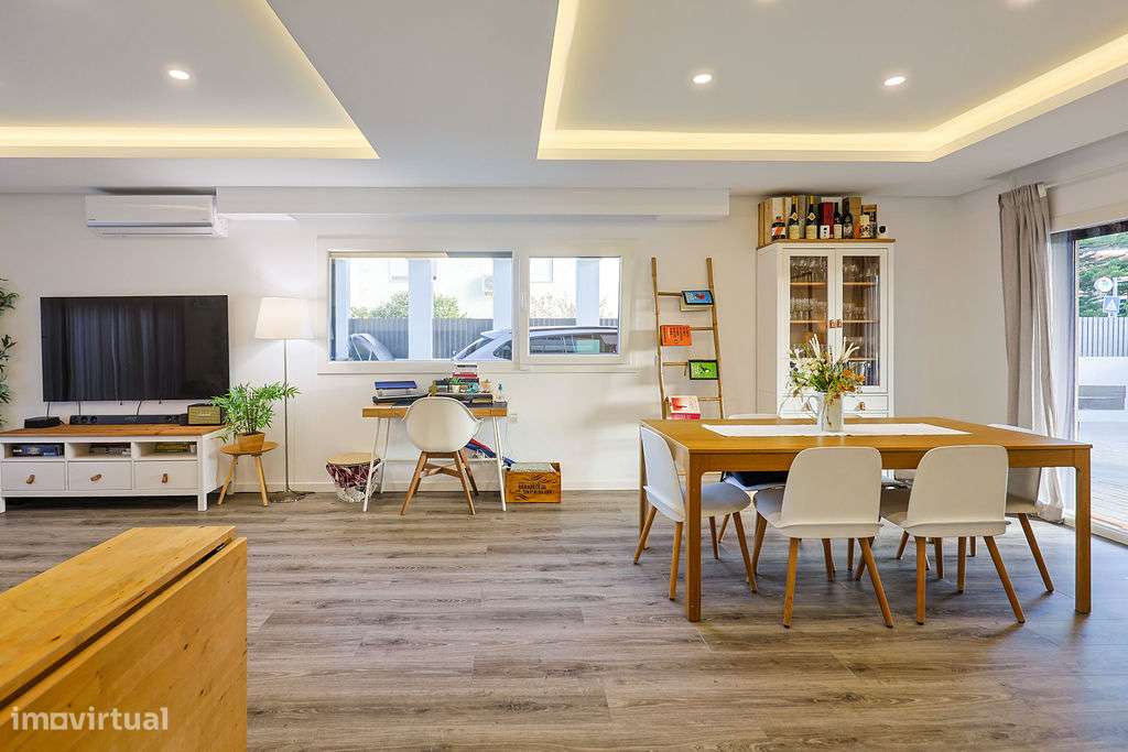 Moradia T4 com jardim, Fernão Ferro-17