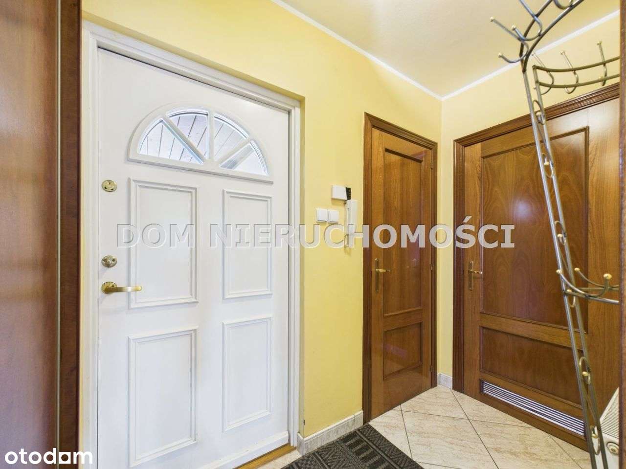 Dom pod Olsztynem z pięknym ogrodem!-19