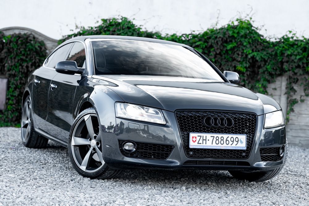 Audi A5 8T (2007-2016) 2.0 TFSI quattro 2011