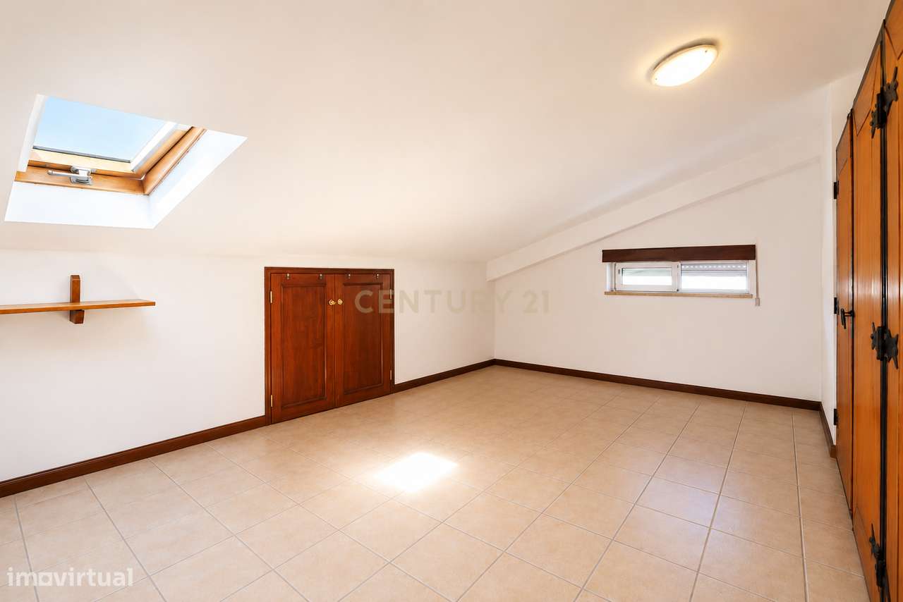 T5 ou T2+3 Duplex: Habitação Própria ou Investimento-13