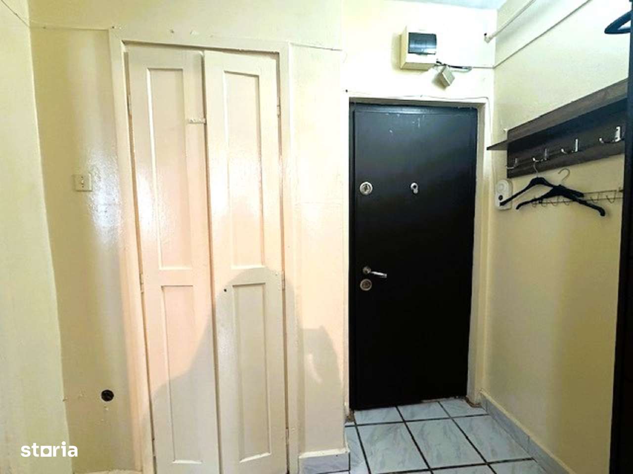 Apartament 2 camere etaj 2 zona centrala Str Pacii - Imagine principală: 4/17