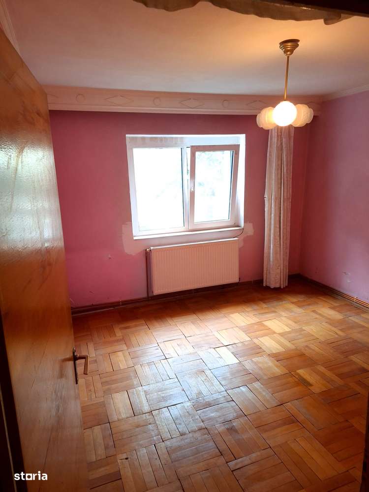 2 camere Eremia , Decomandat / Centrală , Amplasament DEOSEBIT!-1