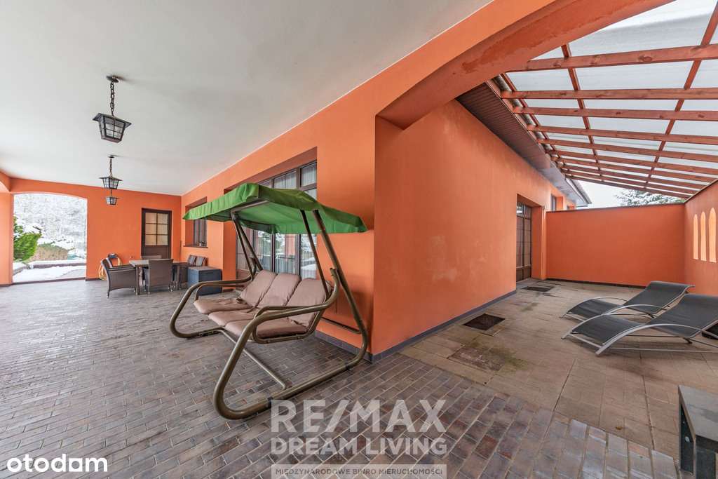 Przestronny dom  320 m² na dużej działce 3000 m²-10