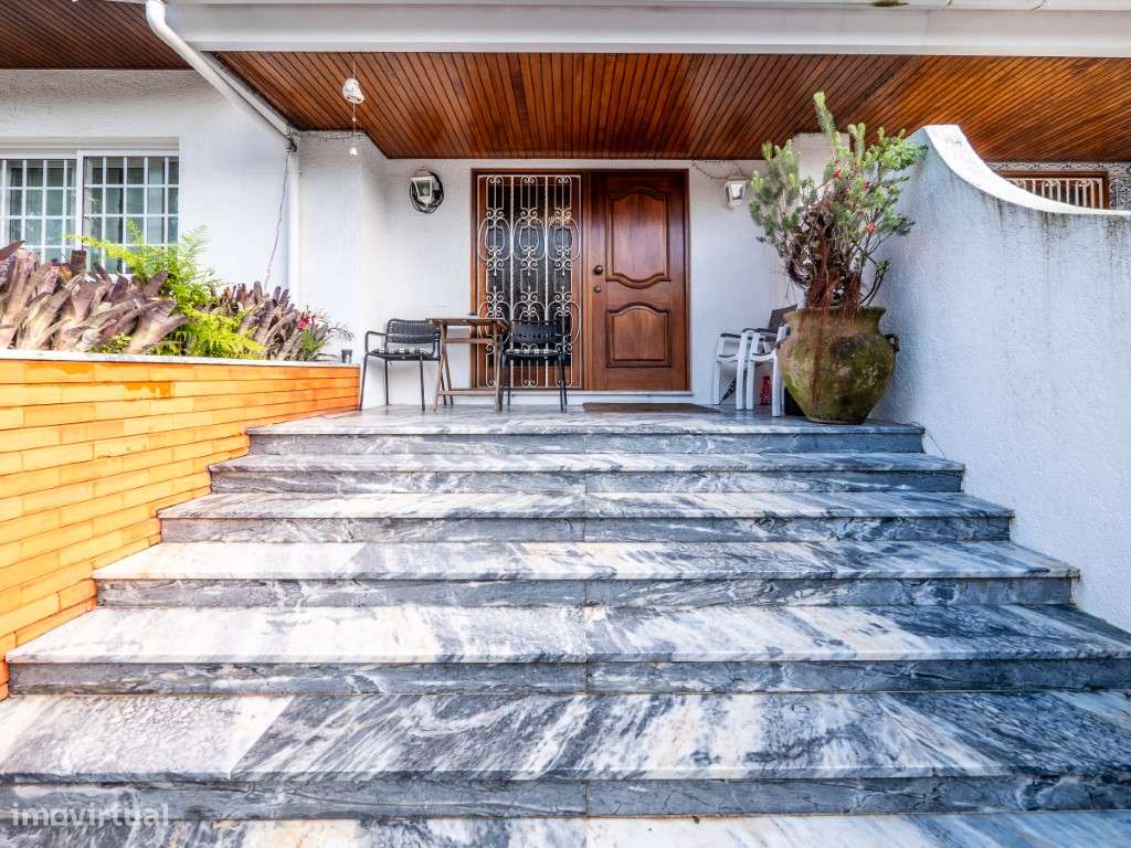 Moradia V4 Espinho-42