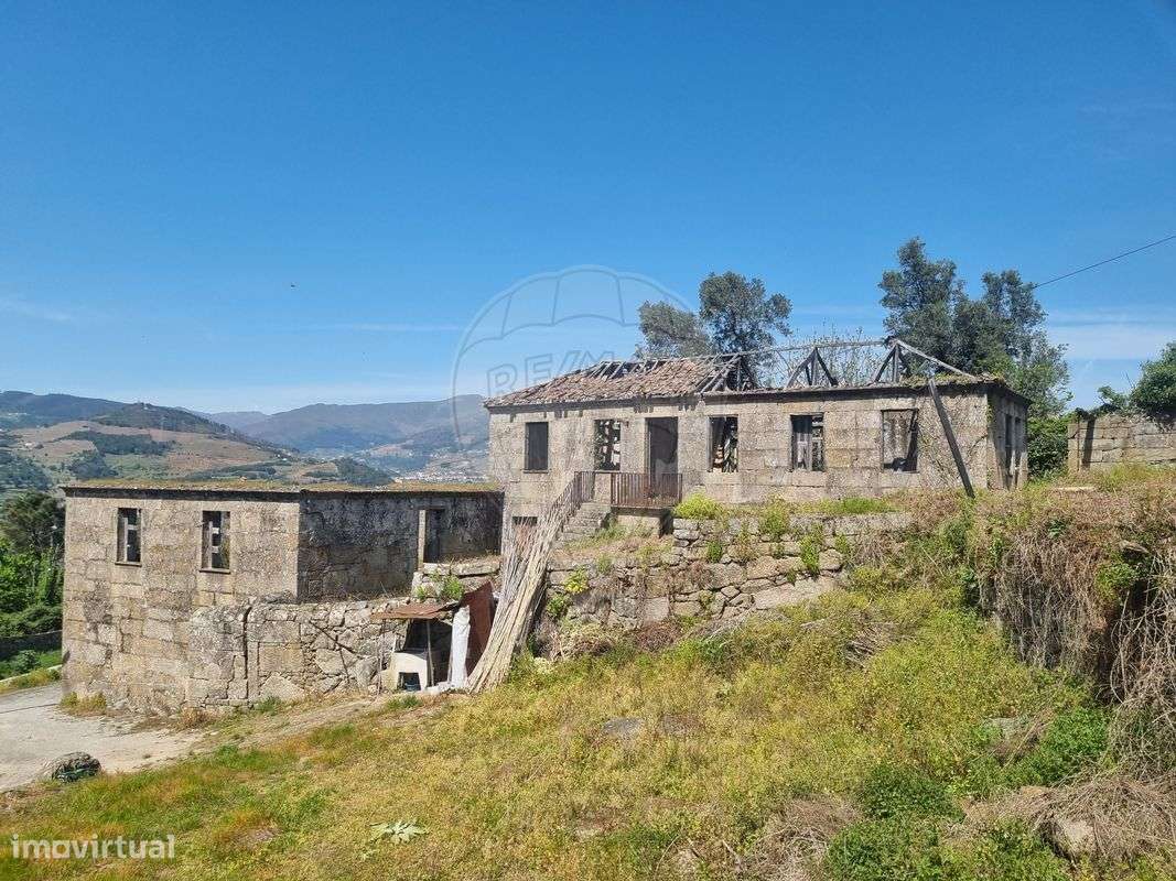 Moradia T13 para venda-5