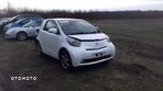 TOYOTA IQ wahacz przedni prawy przód - 5