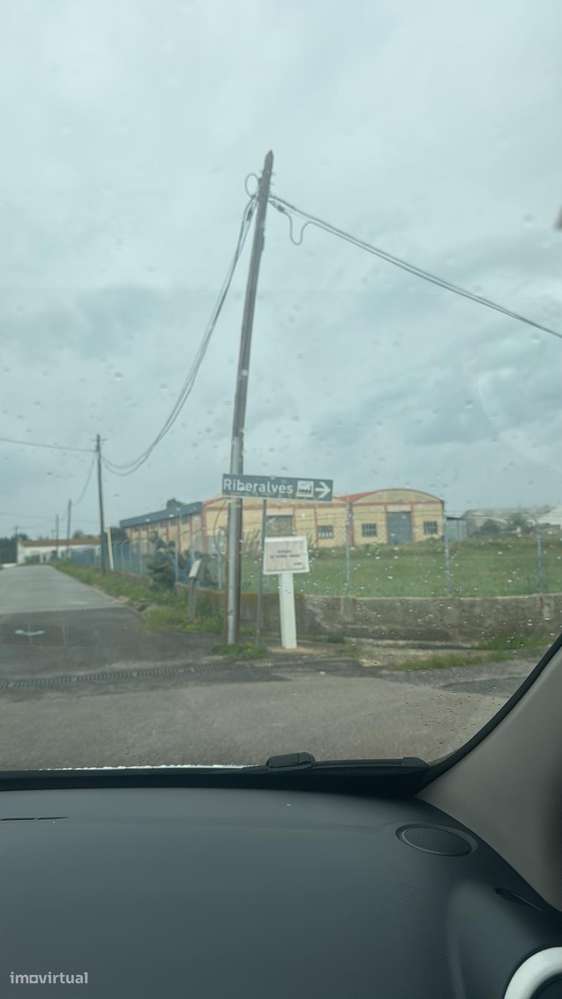 Moita, ARMAZEM com 5530 m2 urbanos, 2 armazéns, ótima localização para - Grande imagem: 4/6