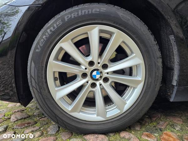 BMW Seria 5 520d xDrive - 9